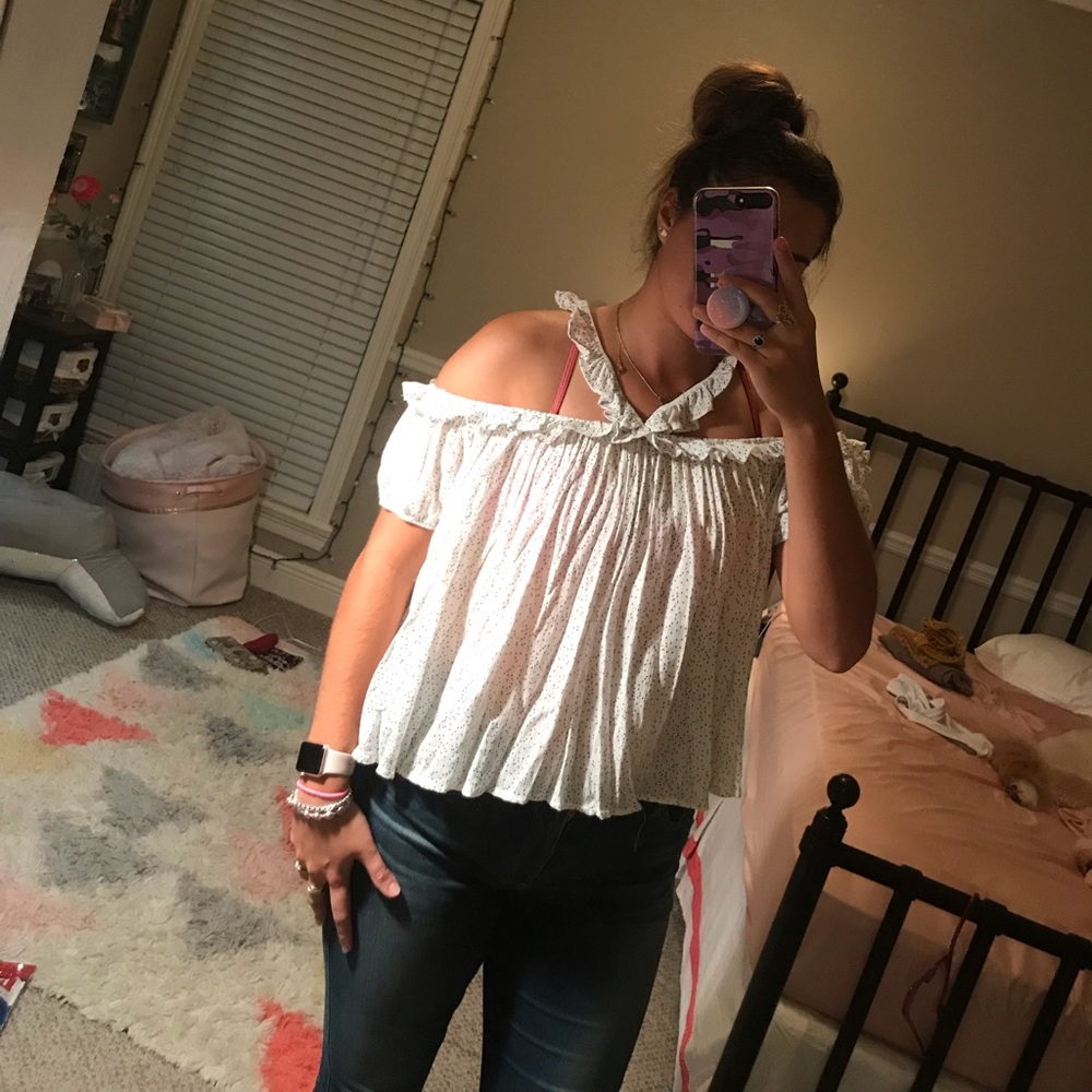 cute flowy top for out on the town!